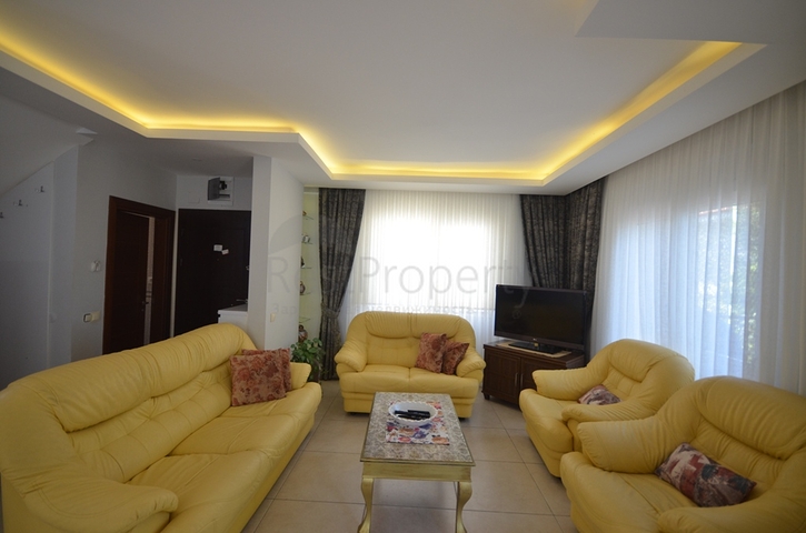 Вилла планировки 4+1 в районе Фетхие - Анталия 