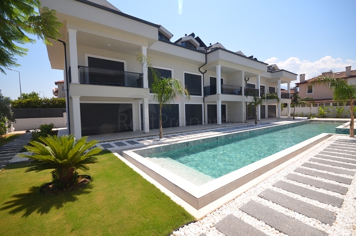 Квартира планировки 3+1 в районе Фетхие - Анталия 