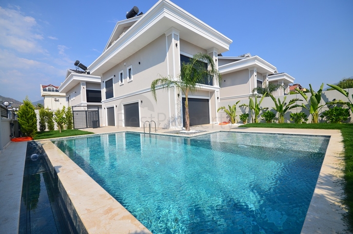 Вилла планировки 4+1 в районе Фетхие - Анталия 