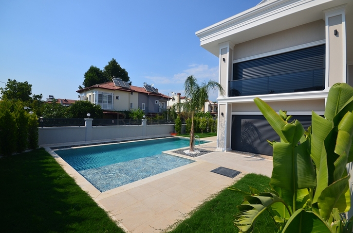 Вилла планировки 4+1 в районе Фетхие - Анталия 