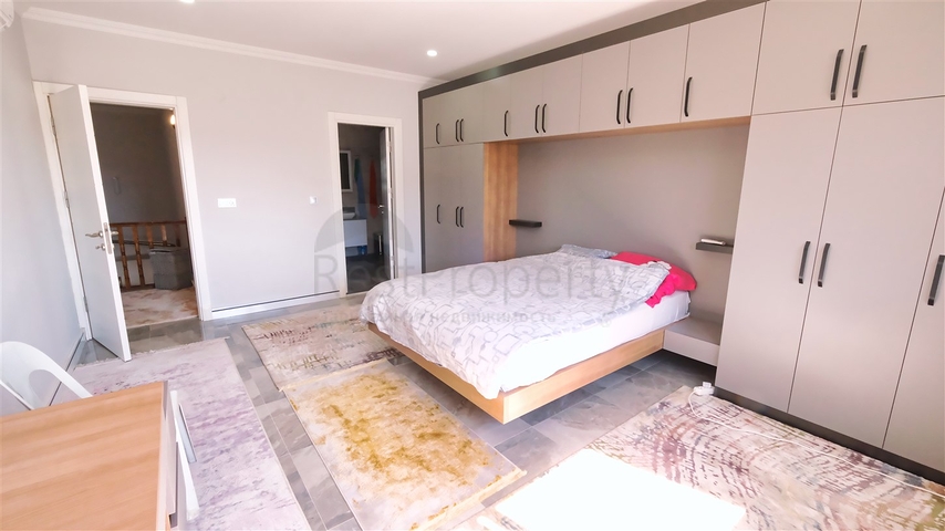 Квартира планировки 4+1 в районе Белек - Анталия 