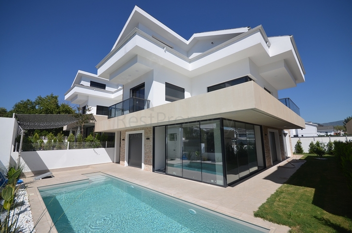 Вилла планировки 5+1 в районе Фетхие - Анталия 