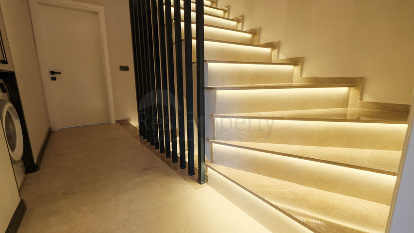 Вилла планировки 4+1 в районе Фетхие - Анталия 