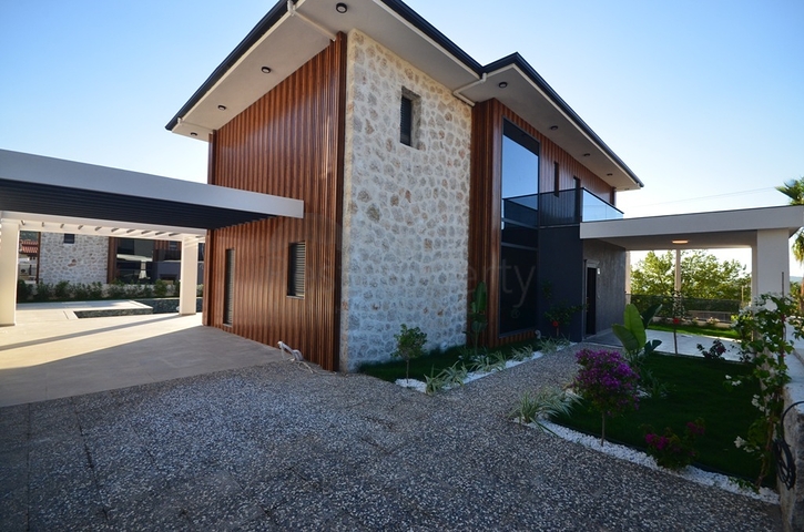 Вилла планировки 4+1 в районе Фетхие - Анталия 