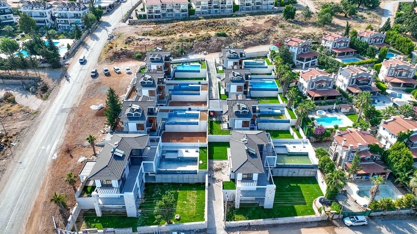 Вилла планировки 4+1 в районе Фетхие - Анталия 