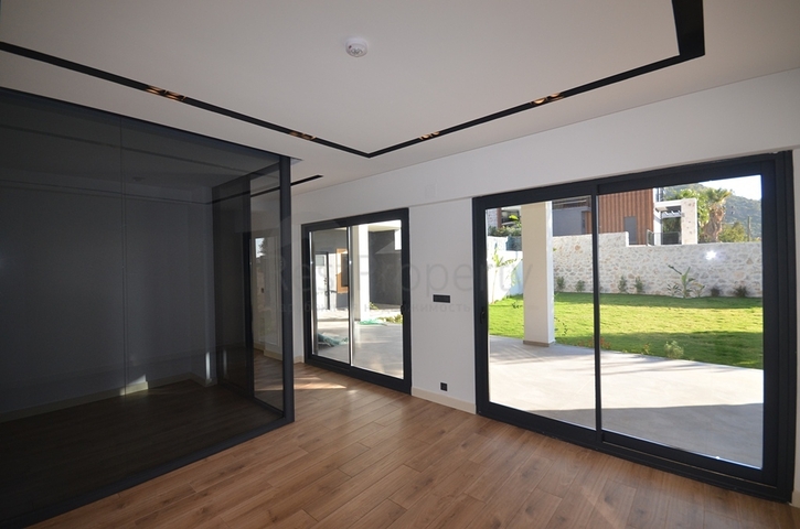 Вилла планировки 4+1 в районе Фетхие - Анталия 