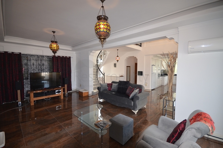 Вилла планировки 5+1 в районе Фетхие - Анталия 