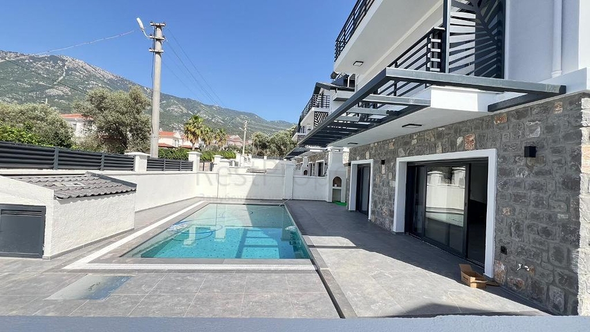 Вилла планировки 4+1 в районе Фетхие - Анталия