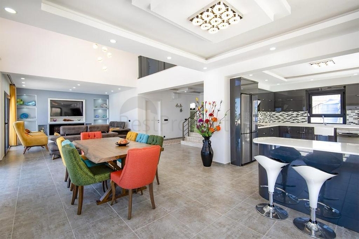 Вилла планировки 6+1 в районе Фетхие - Анталия 