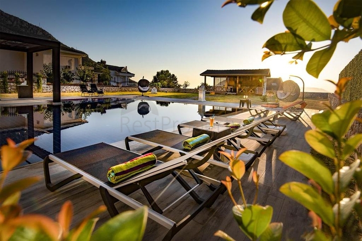 Вилла планировки 6+1 в районе Фетхие - Анталия 