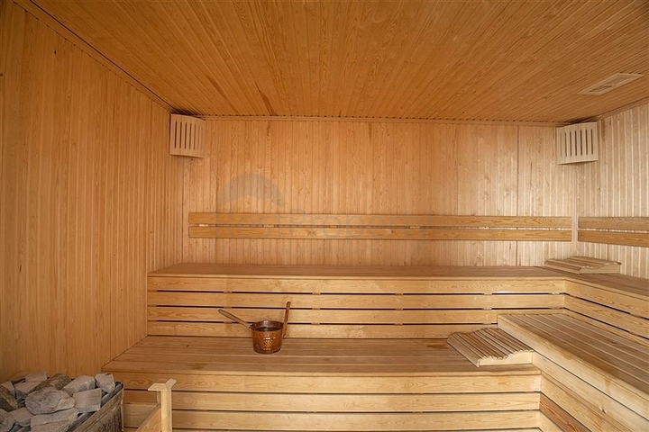 Пентхаус планировкой 3+1 с видом на море в районе Демирташ