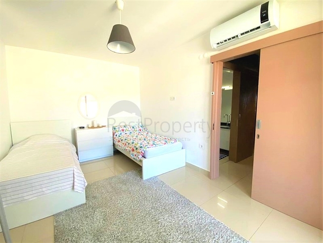 Пентхаус планировкой 3+1 с видом на море в районе Демирташ