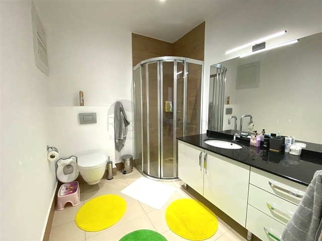 Пентхаус планировкой 3+1 с видом на море в районе Демирташ