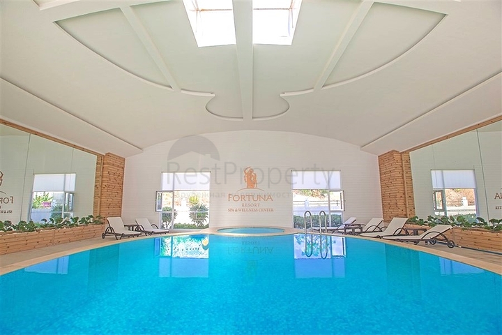 Пентхаус планировкой 3+1 с видом на море в районе Демирташ