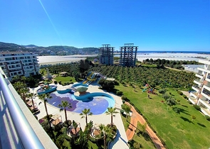 Пентхаус планировкой 3+1 с видом на море в районе Демирташ