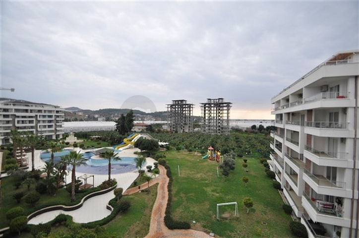 Трёхкомнатная просторная квартира планировкой 2+1