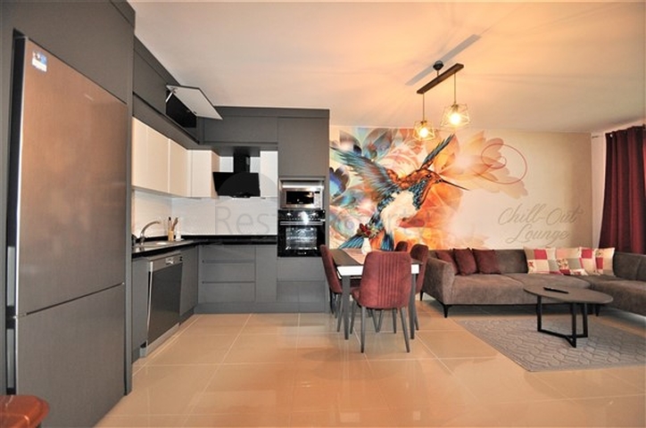 Трёхкомнатная просторная квартира планировкой 2+1