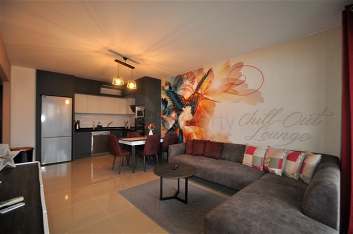 Трёхкомнатная просторная квартира планировкой 2+1