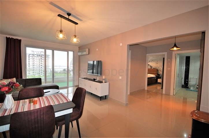 Трёхкомнатная просторная квартира планировкой 2+1