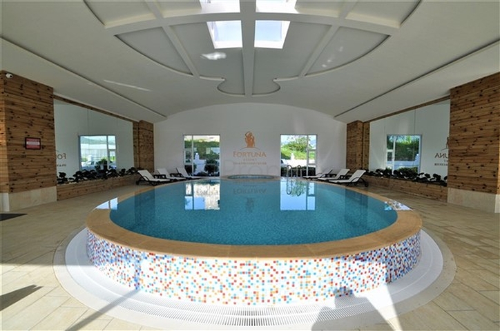 Трёхкомнатная просторная квартира планировкой 2+1