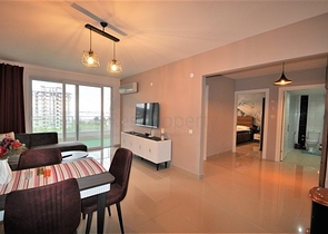 Трёхкомнатная просторная квартира планировкой 2+1