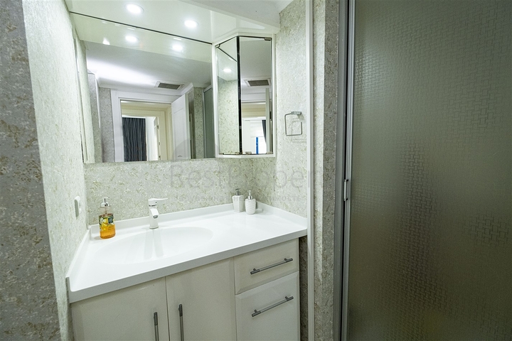 Квартира 2+1 с видом на Средиземное море в Анталии