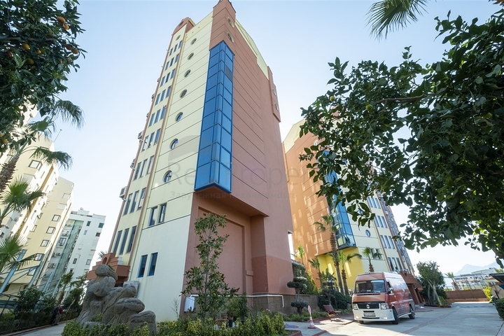 Квартира 2+1 с видом на Средиземное море в Анталии