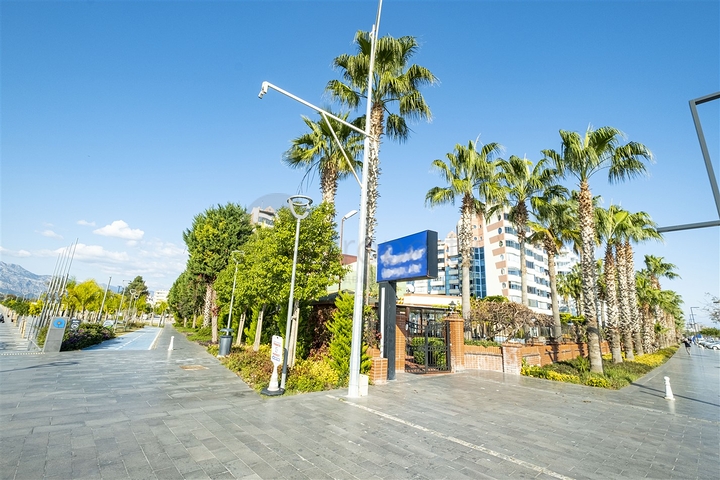 Квартира 2+1 с видом на Средиземное море в Анталии