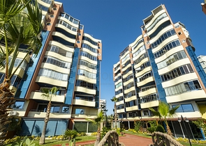 Квартира 2+1 с видом на Средиземное море в Анталии