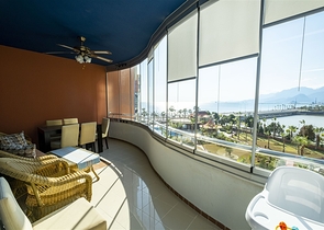 Квартира 2+1 с видом на Средиземное море в Анталии