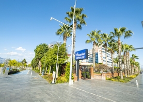 Квартира 2+1 с видом на Средиземное море в Анталии