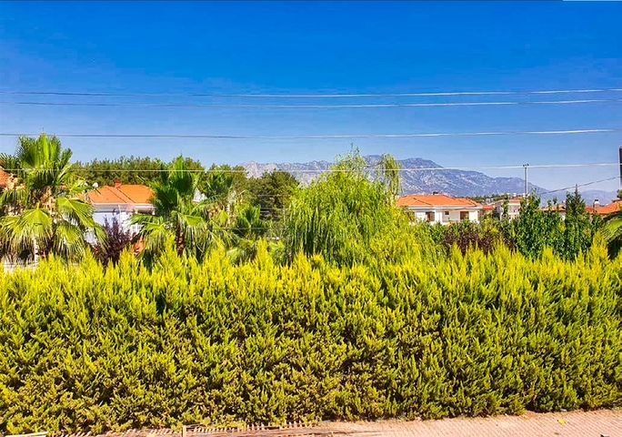 Комфортабельная современная вилла 6+1 в Анталии Дошемеальты