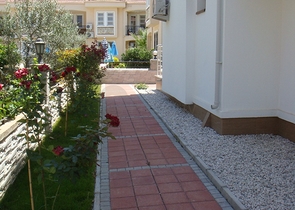 Апартаменты с 2 спальнями  в уютном комплексе в Фетхие.