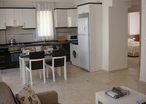 Апартаменты с 2 спальнями  в уютном комплексе в Фетхие.