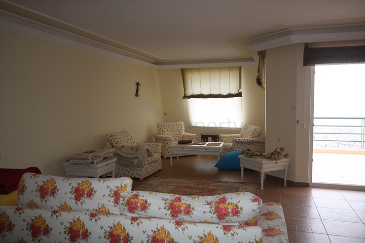 Просторная вилла в Аланье с видом на море от собственника