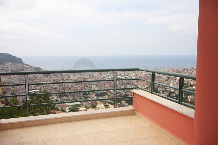 Просторная вилла в Аланье с видом на море от собственника