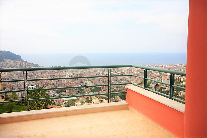 Просторная вилла в Аланье с видом на море от собственника