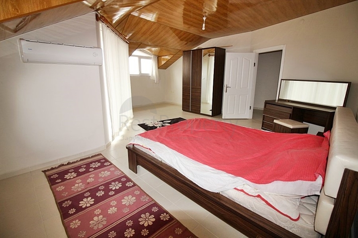 Меблированный пентхаус 5+2 в Махмутлар