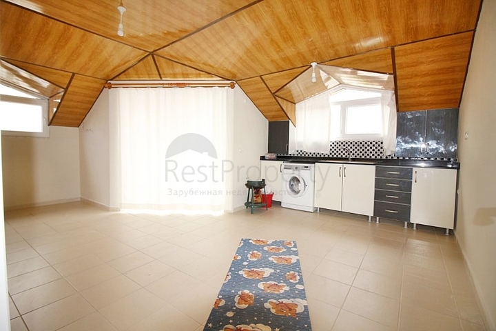 Меблированный пентхаус 5+2 в Махмутлар