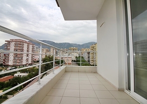 Меблированный пентхаус 5+2 в Махмутлар