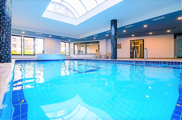 Королевский пентхаус с видом на горный пейзаж