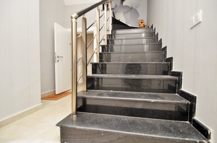 Королевский пентхаус с видом на горный пейзаж