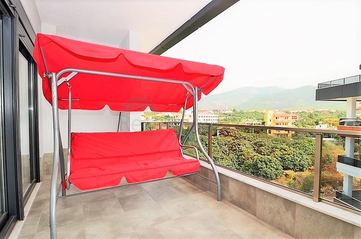 Королевский пентхаус с видом на горный пейзаж