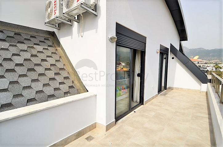 Королевский пентхаус с видом на горный пейзаж