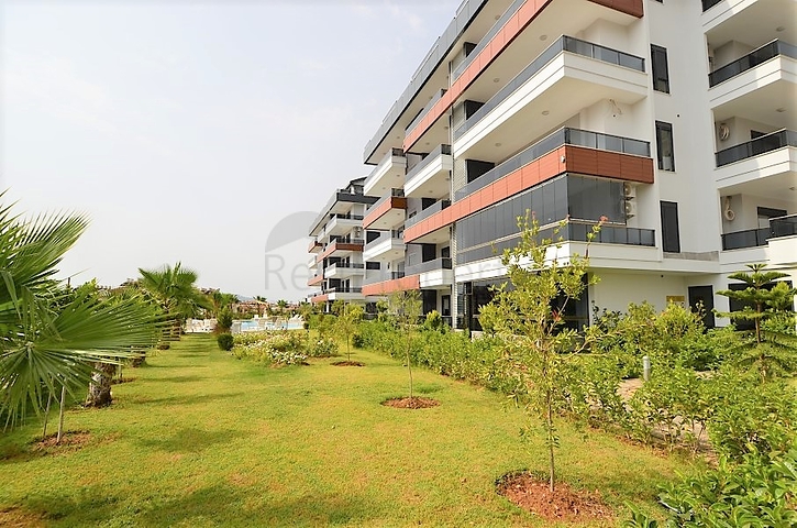 Королевский пентхаус с видом на горный пейзаж