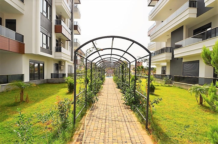 Королевский пентхаус с видом на горный пейзаж