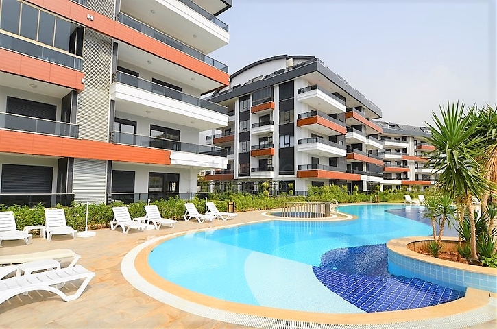 Королевский пентхаус с видом на горный пейзаж