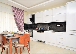 Королевский пентхаус с видом на горный пейзаж