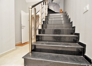 Королевский пентхаус с видом на горный пейзаж