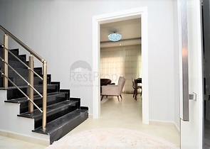 Королевский пентхаус с видом на горный пейзаж